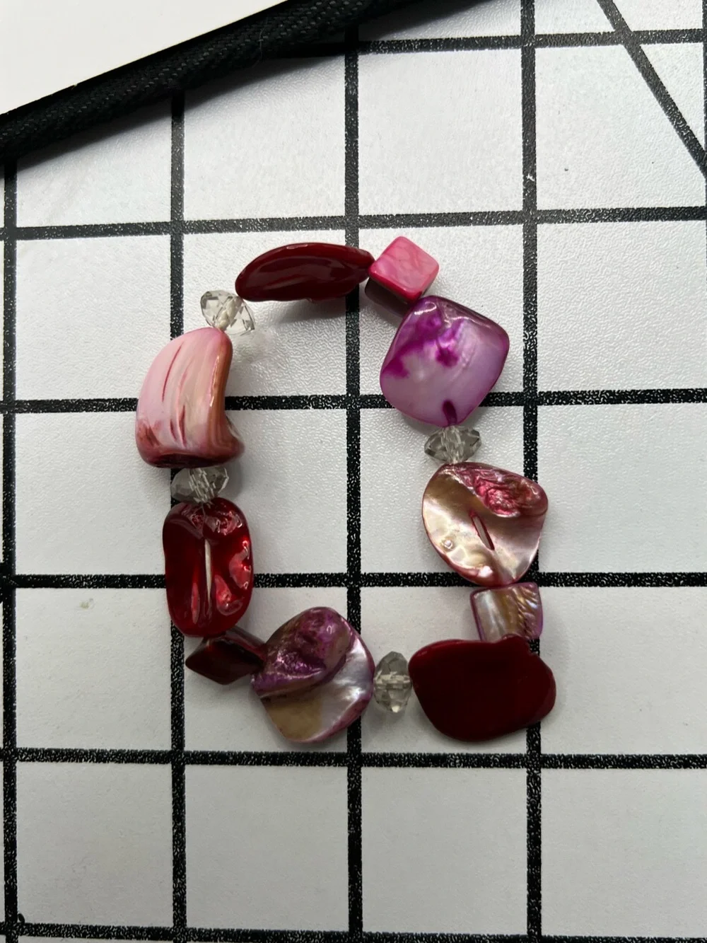 Vintage Pink Red Mother of Pearl Shell Nugget Stretch Bracelet